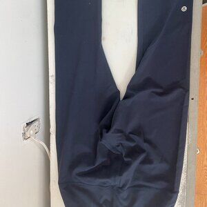 Lululemon Wunder Train Contour Fit High-Rise Crop 23" sz 12 Navy